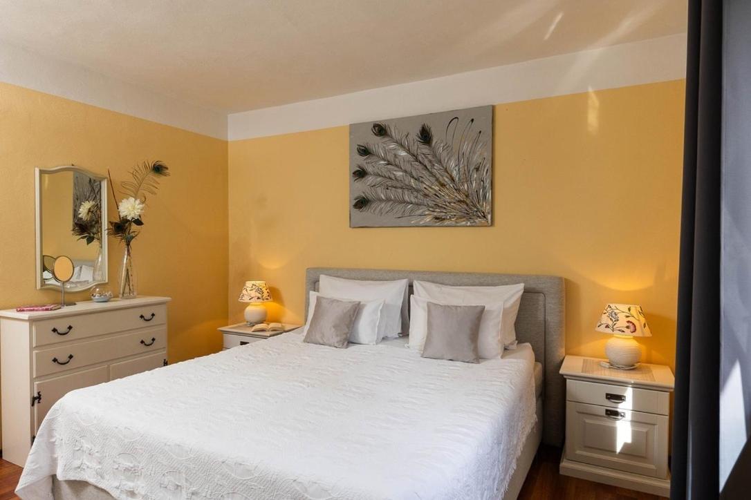 Emaris Apartment Tribalj  ภายนอก รูปภาพ