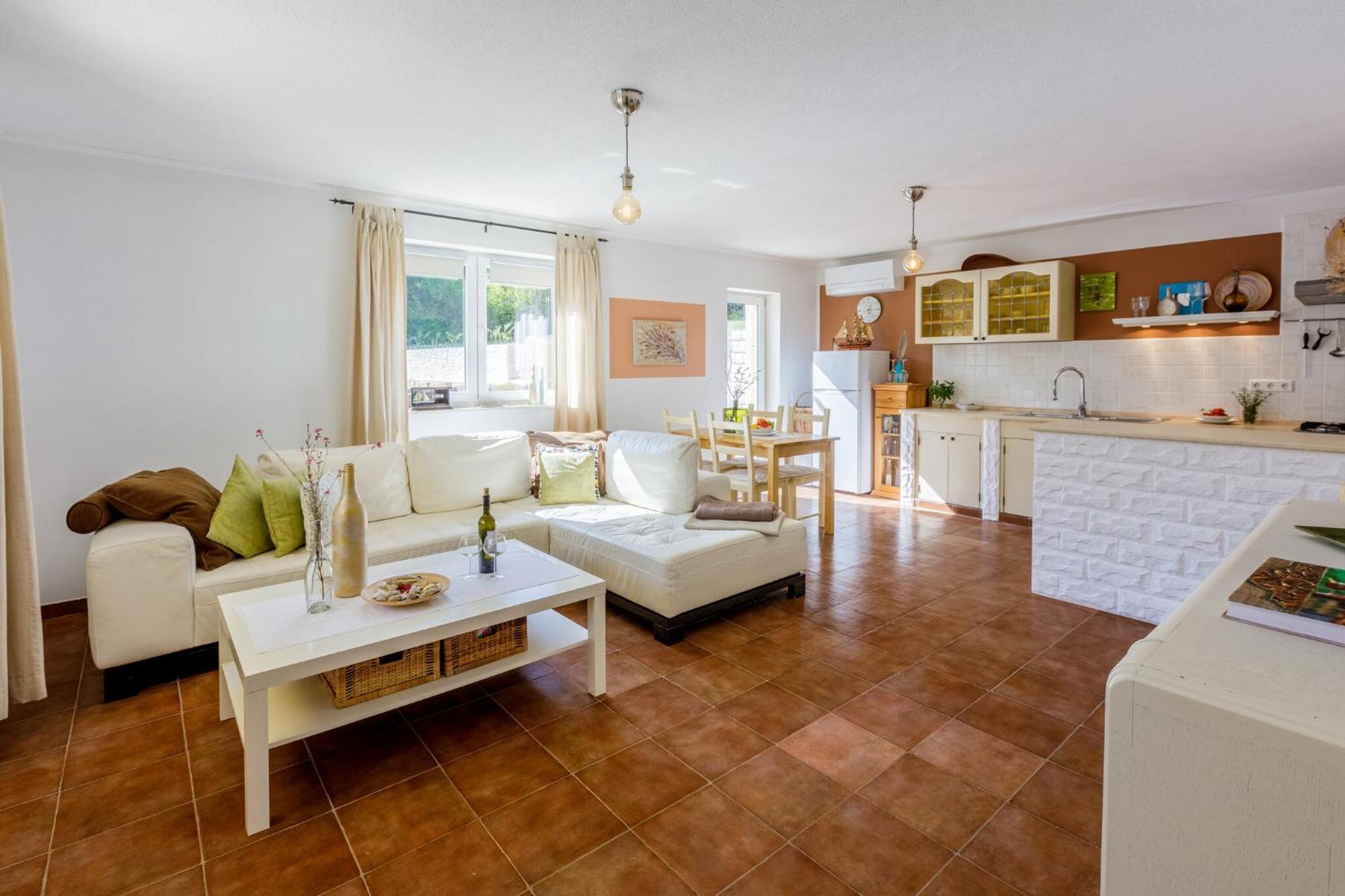 Emaris Apartment Tribalj  ภายนอก รูปภาพ
