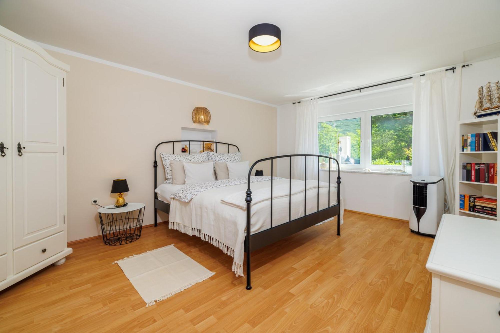 Emaris Apartment Tribalj  ภายนอก รูปภาพ