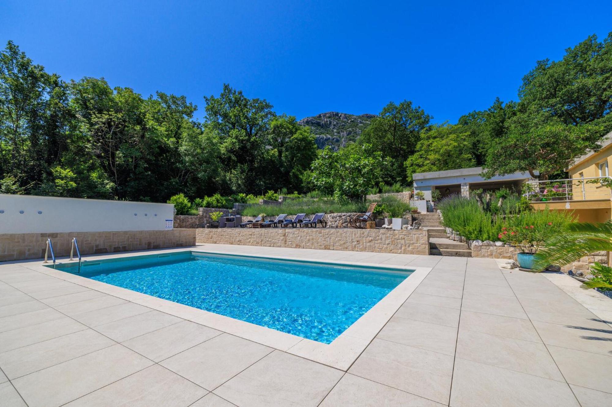 Emaris Apartment Tribalj  ภายนอก รูปภาพ