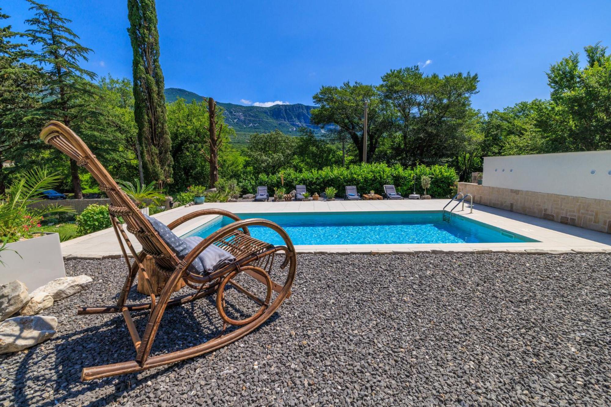 Emaris Apartment Tribalj  ภายนอก รูปภาพ